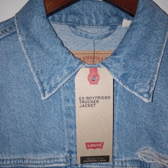 NWT Levi's Ex Boyfriend Trucker Distressed Denim Jacket Small - Picture 6 of 7